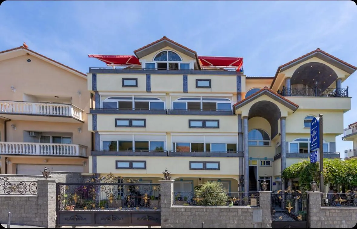 Villa Ana Selce 0*,