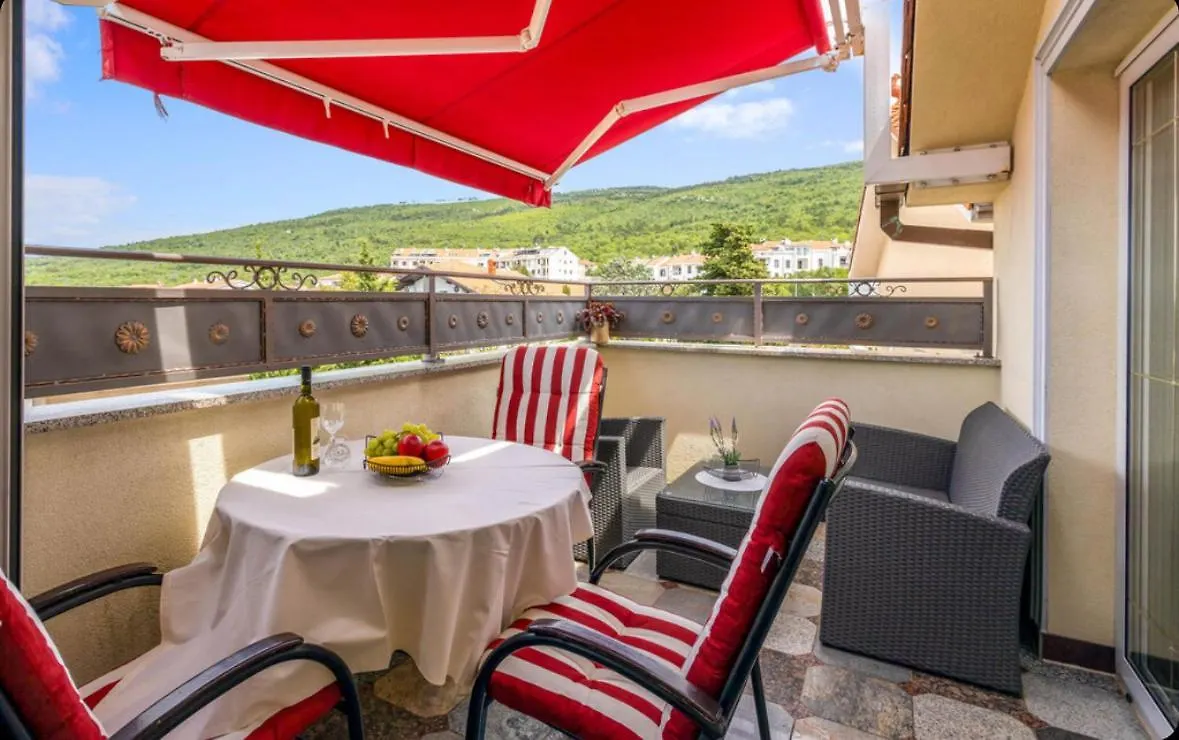 Apartment Villa Ana Selce