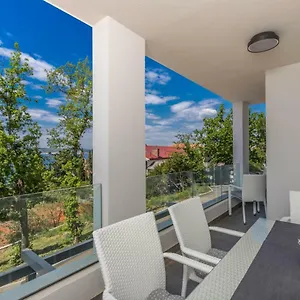  Apartment Tatjana